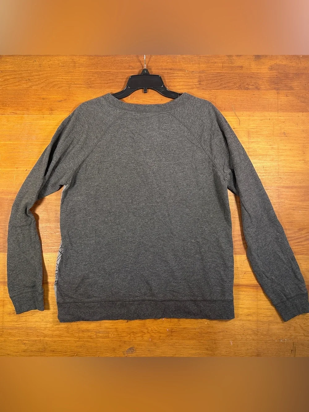 Women’s Gray Raglan Disneyland Sweatshirt Large